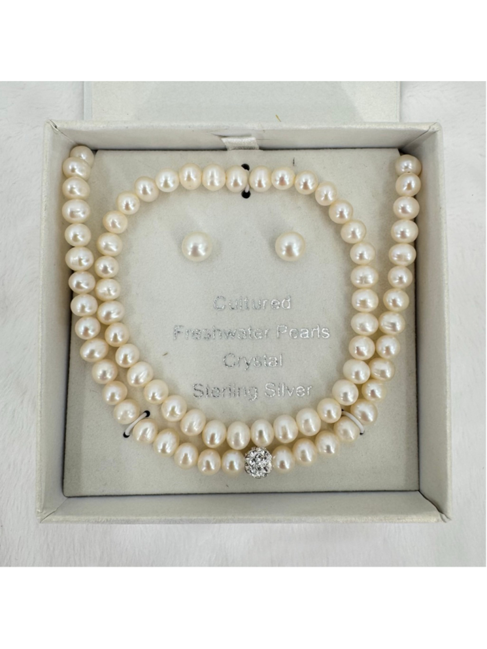 Cultured Freshwater Pearl Set Necklace Bracelet Stud Earrings New In Box